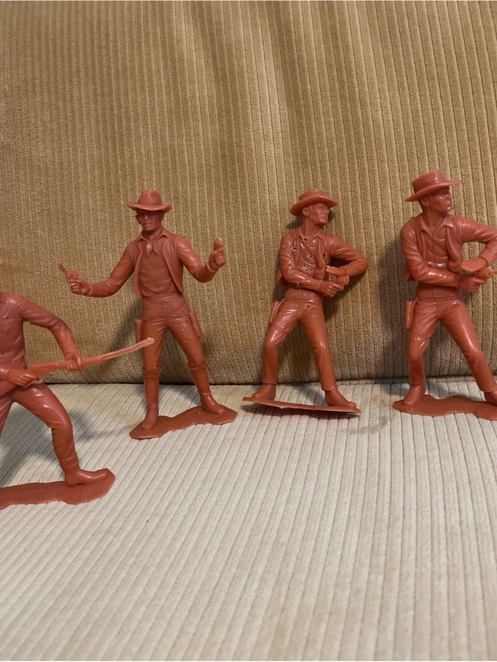 4 1964 LOUIS MARX COWBOY Sheriff Western Rifle Plastic Action Figures 6" Tall